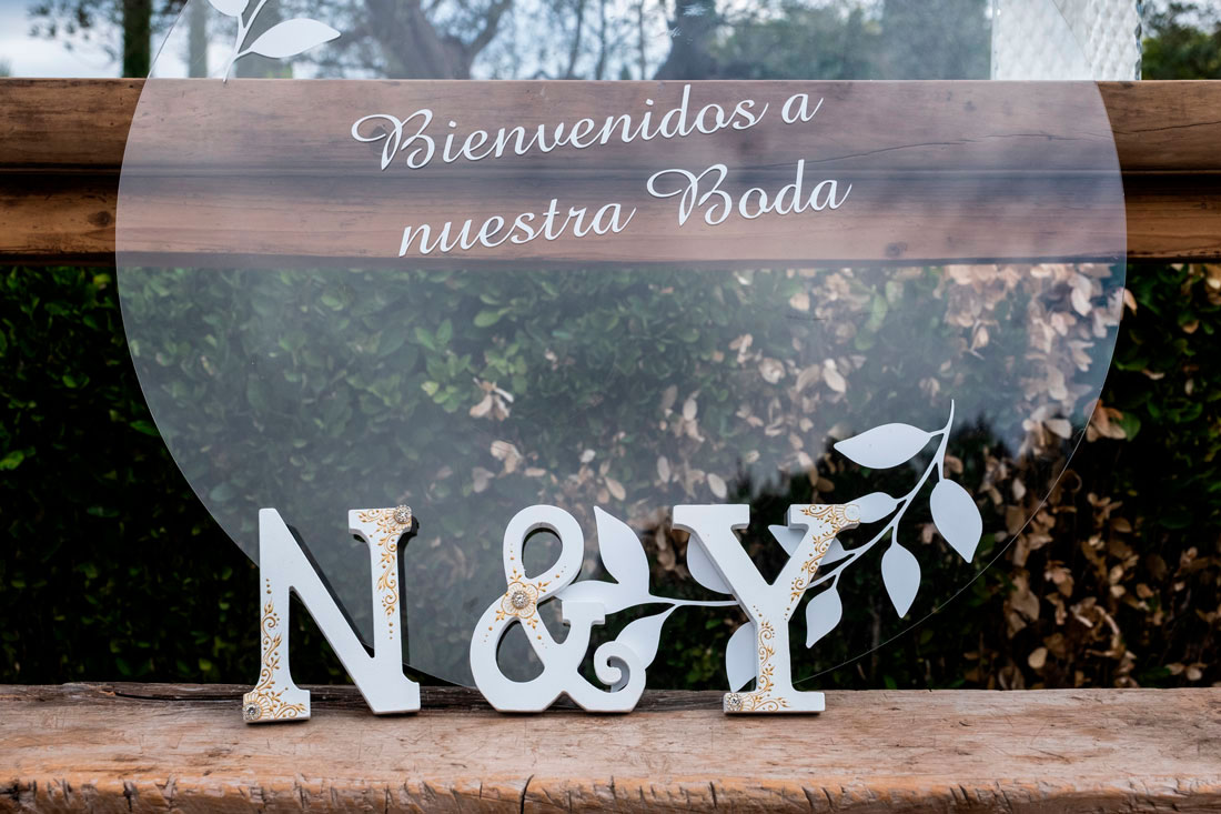 Decoración de ceremonia Bodas de ensueño en la playa con Hikayat Events